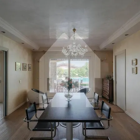 Villa Leo Villa *