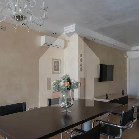 Villa Leo Villa *