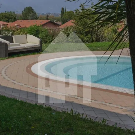 Villa Villa Leo